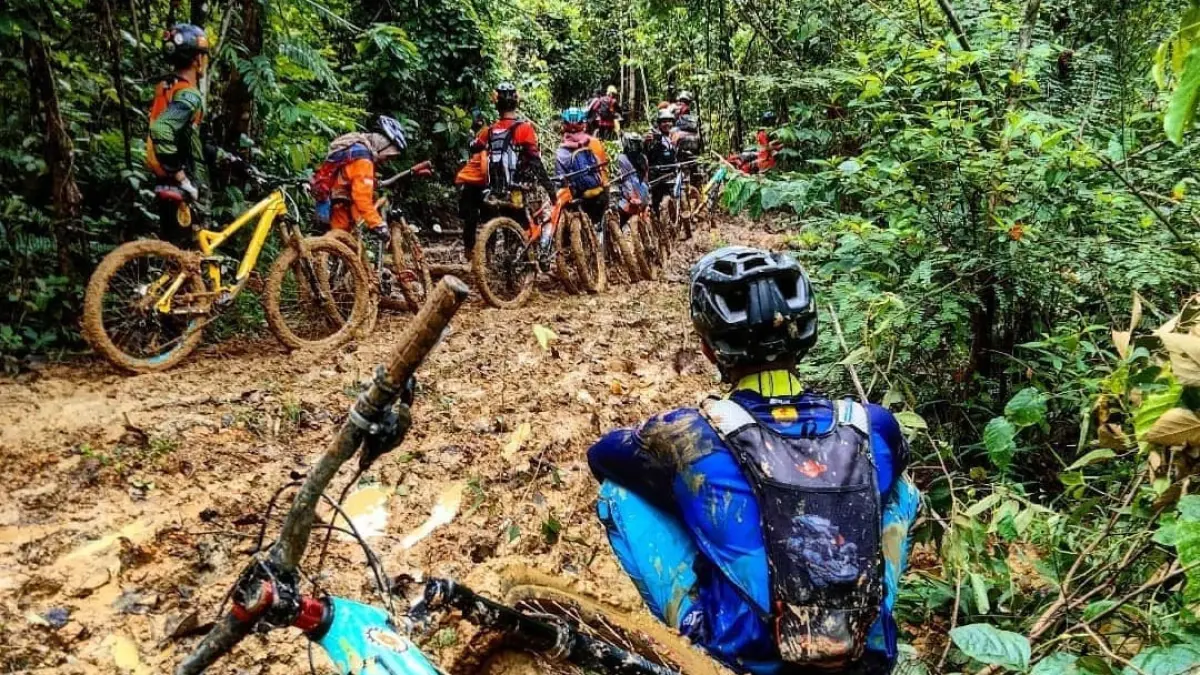 Jelang event MTB Fun Enduro yang akan digelar di kawasan Sungai Ulin, Banjarbaru, pada 10 Mei 2026. Kegiatan kolaborasi Dispora Kalsel dengan Banjarbaru Martapura Cycling Community ini menargetkan 250 peserta dari berbagai komunitas sepeda di Kalimantan Selatan.(Dok Dispora Kalsel)
