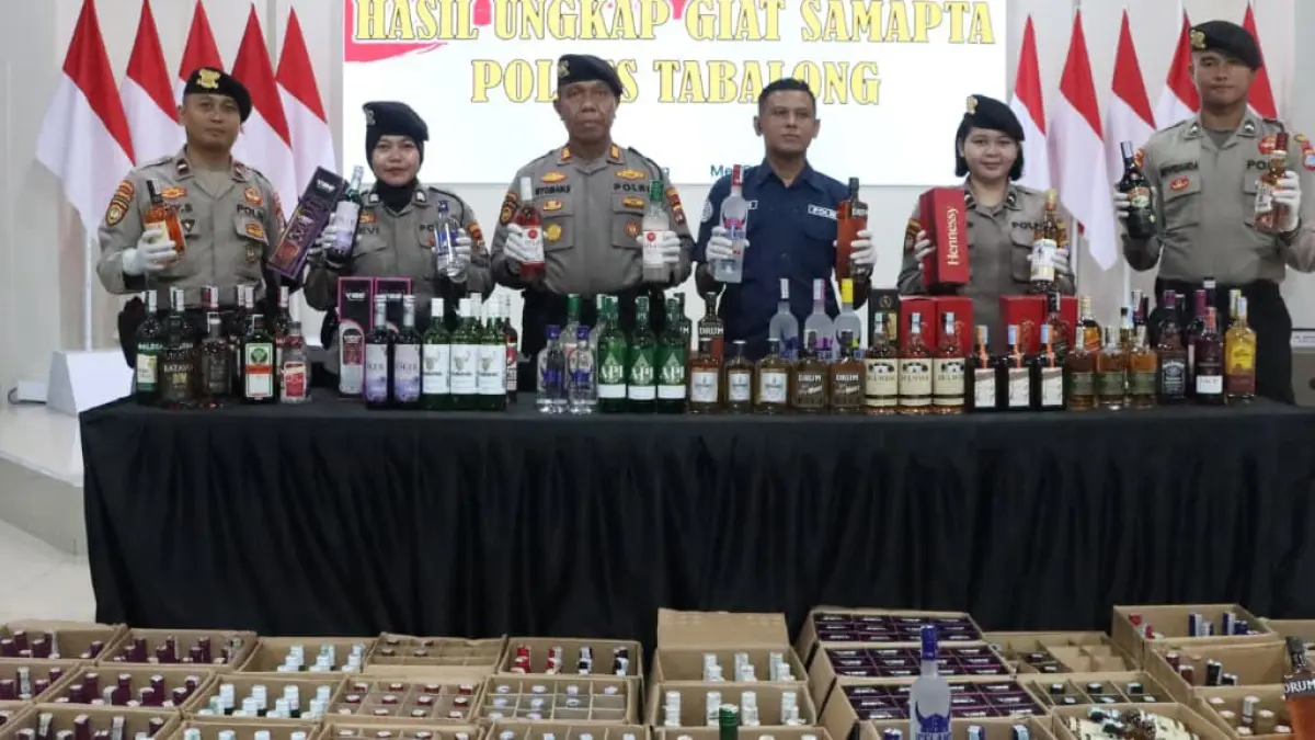 DISITA : Ratusan miras milik dua pelaku yang berhasil diamankan jajaran Polres Tabalong.