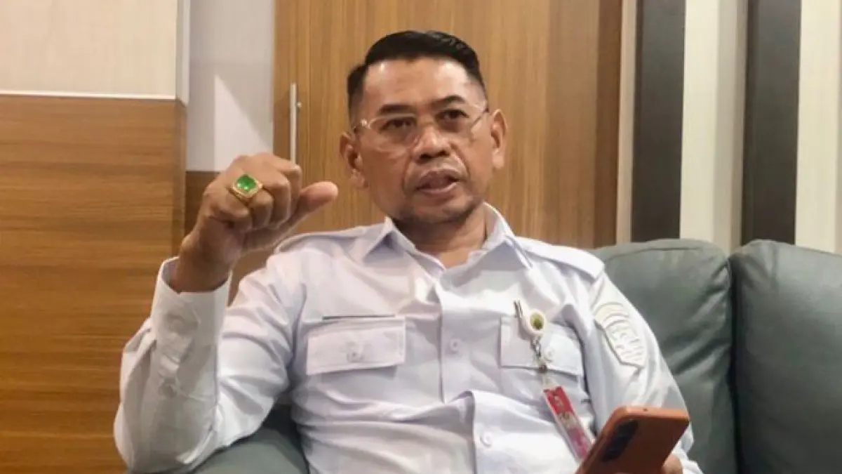 MENJELASKAN: Kepala Inspektorat Kotabaru Ahmad Fitriadi.