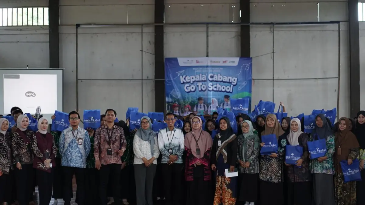 EDUKASI: Program Bank Kalsel Mengajar digelar untuk meningkatkan literasi keuangan kepada generasi muda, khususnya di kalangan para pelajar.(Foto-foto: Bank Kalsel)&nbsp;