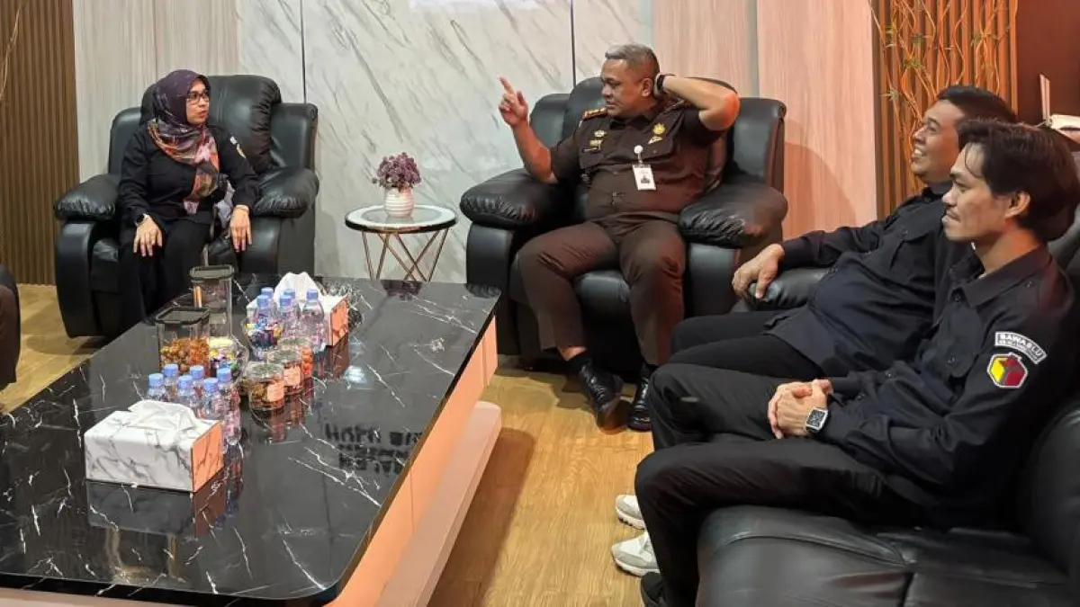 SILATUTAHMI: Temui Kajari baru, Bawaslu HST pererat kerja sama antar lembaga.