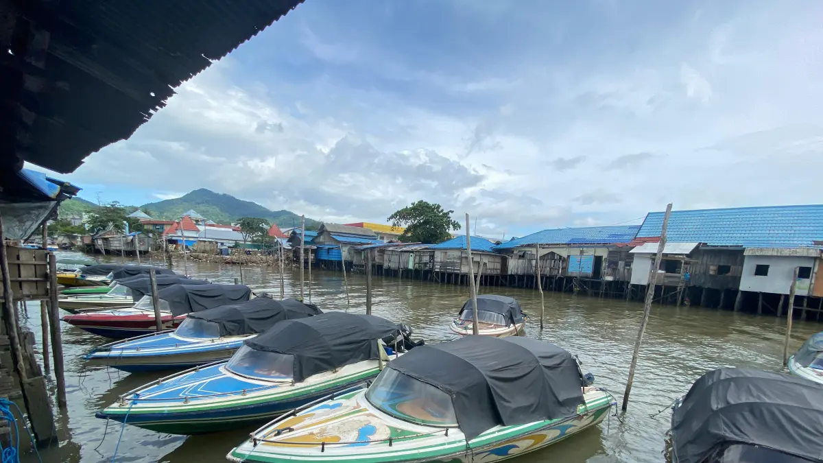 LESU: Suasana di Pelabuhan Speed Empat Serangkai Kotabaru banyak tidak beroperasi.
Foto: Jumain/ Radar Banjarmasin.