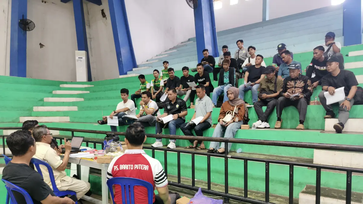 Suasana persiapan venue pertandingan POPDA Kalimantan Selatan 2026 menjelang pembukaan yang dijadwalkan pada Minggu (18/5/2026). Dispora Kalsel memastikan seluruh lokasi pertandingan untuk berbagai cabang olahraga telah siap menyambut para atlet pelajar terbaik dari 13 kabupaten dan kota se-Kalimantan Selatan.