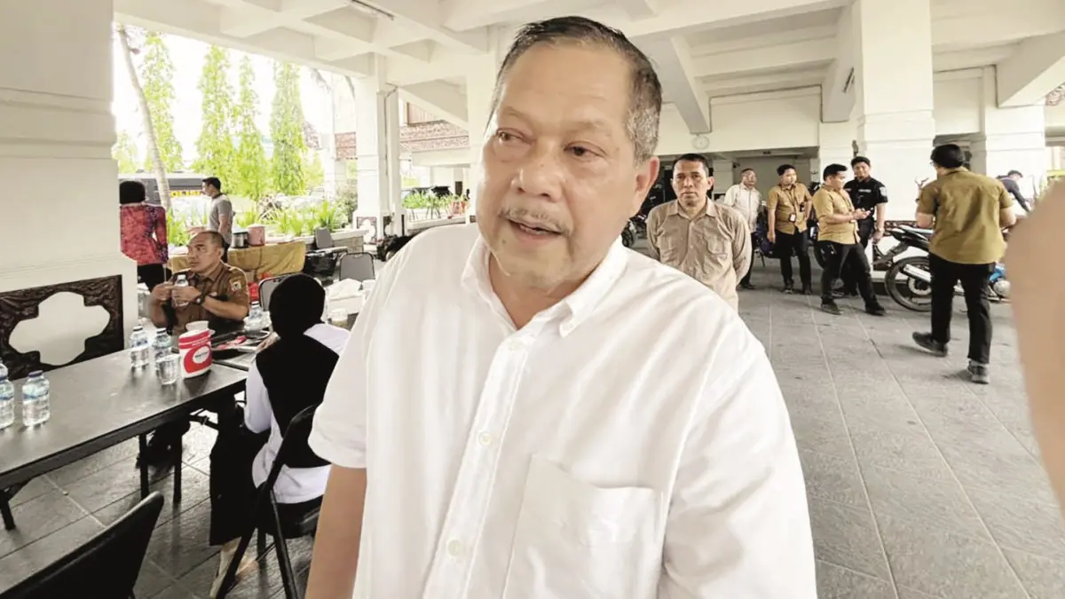 PEMBINAAN: Wakil Ketua Komisi IV DPRD Kalsel, Gusti Iskandar menanggapi wacana pembinaan ala barak militer yang akan diterapkan untuk kenakalan remaja di Banjarmasin. (Foto; Zulvan Rahmatan/Radar Banjarmasin)