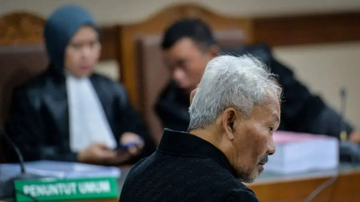 DIPERBERAT: Terdakwa perkara korupsi lahan Pertamina, Luhur Budi Djatmiko saat mengikuti sidang di Pengadilan Tipikor, Jakarta. (Antara)