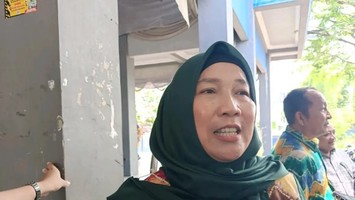  Ketua Komisi 1 DPRD Banjarbaru Ririk Sumari 