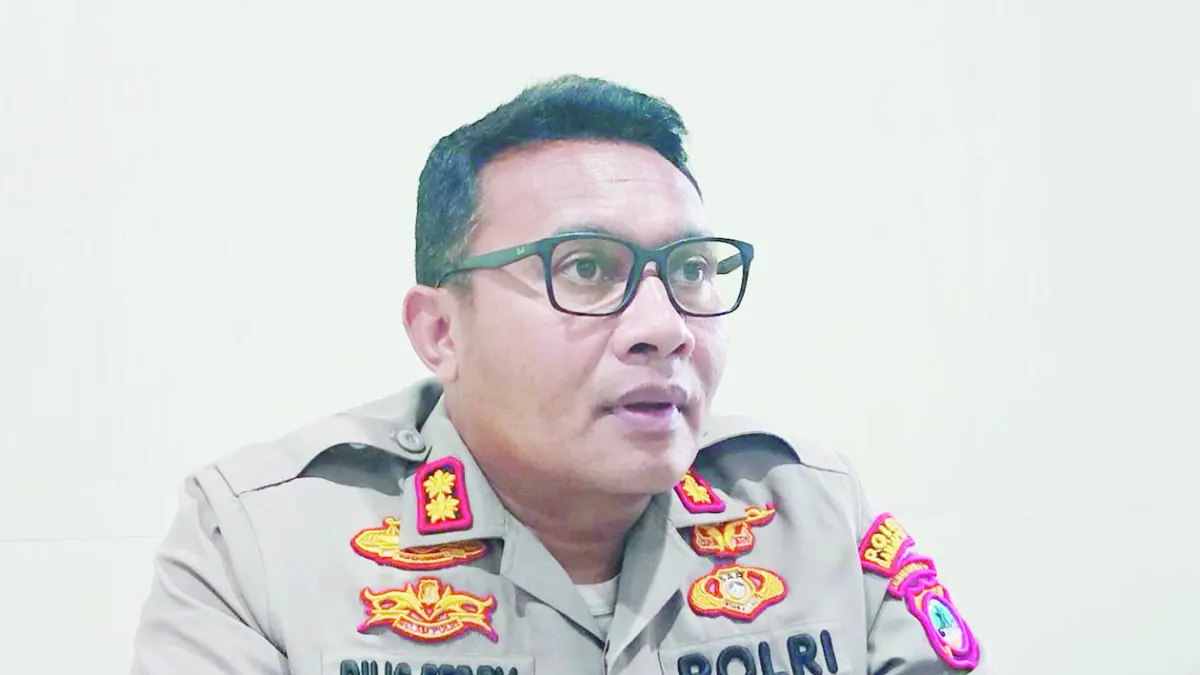 PERKEMBANGAN: Kapolres Banjarbaru AKB Pius X Febry Aceng Loda menyampaikan perkembangan kasus dugaan bullying.&nbsp;
(Foto: SHEILLA FARAZELA/RADAR BANJARMASIN)&nbsp;
