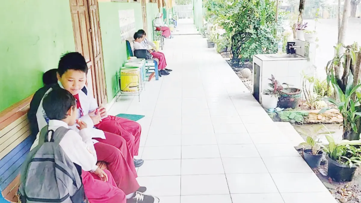 SDN: Suasana salah satu SDN di Banjarbaru. Saat ini ada 20 SDN yang belum memiliki kepala sekolah definitif.&nbsp;
(Foto: DOK RADAR BANJARMASIN)&nbsp;