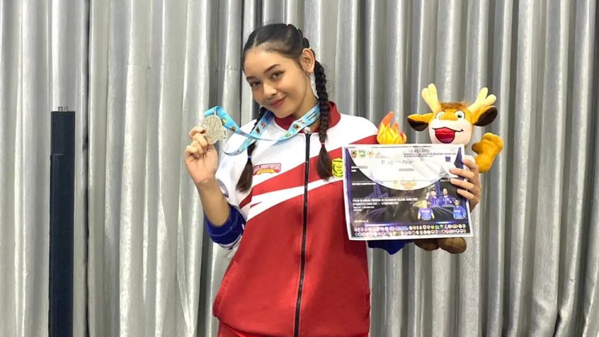 Dari Panggung Hiburan ke Arena Anggar, Frisca Wednesty Octavie Buktikan Bakat Tak Pernah Tunggal