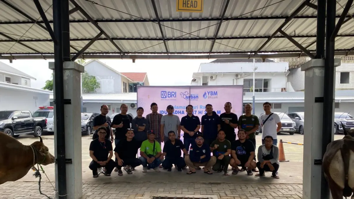 BERBAGI: BRI Region 14 Banjarmasin salurkan hewan kurban untuk masyarakat.