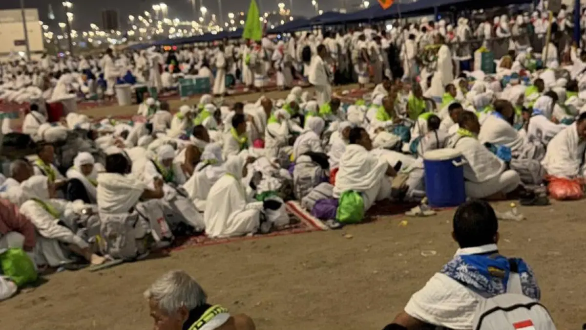 BERJALAN LANCAR: Usai melaksanakan wukuf di Arafah, jemaah haji Tapin akan melanjutkan prosesi ibadah di Mina dengan melaksanakan lempar jumrah aqabah.
Foto Noor Ipansyah&nbsp;