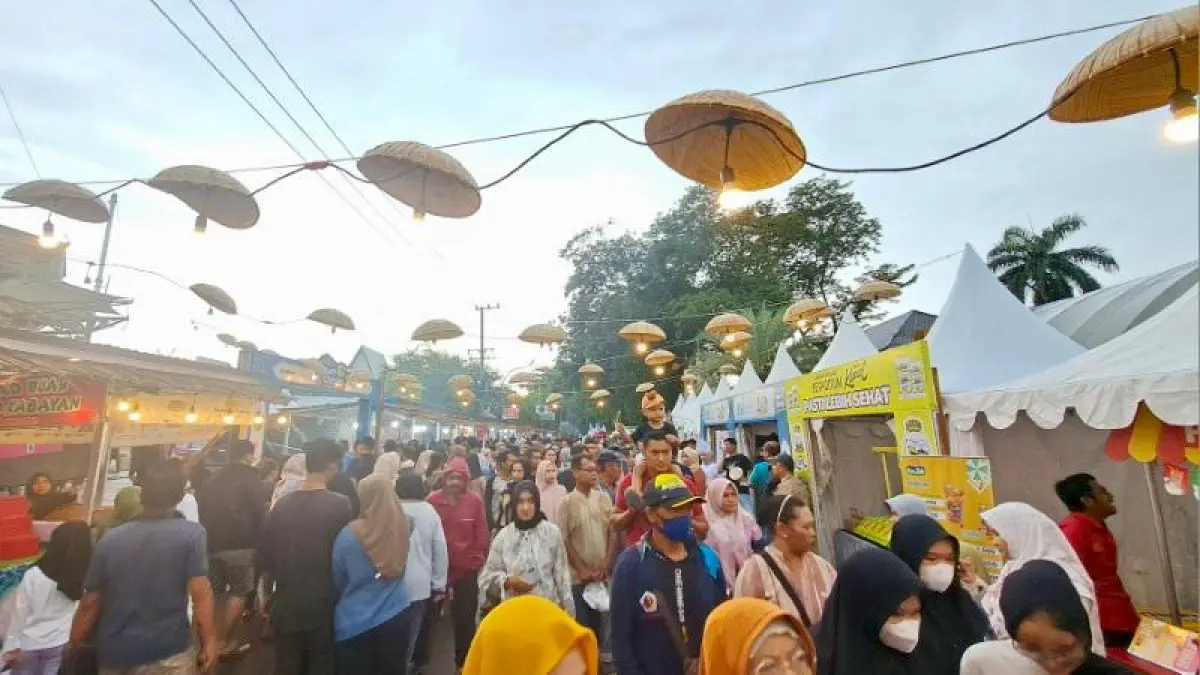 Anggota Komisi III DPRD Kota Banjarmasin, Rian Zulfikar, meminta Pemko tidak hanya mewajibkan pengelola event mengurus sampah sendiri, tetapi juga menyediakan fasilitas dan pendampingan agar aturan berjalan efektif.(Foto: Dok Radar Banjarmasin)