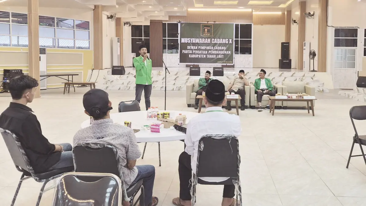 SAMBUTAN : Air Langga, sosok yang digadang-gadang bakal menjadi Ketua PPP Tala saat memberikan sambutan pada acara Musda X PPP Tala, Sabtu (25/4)