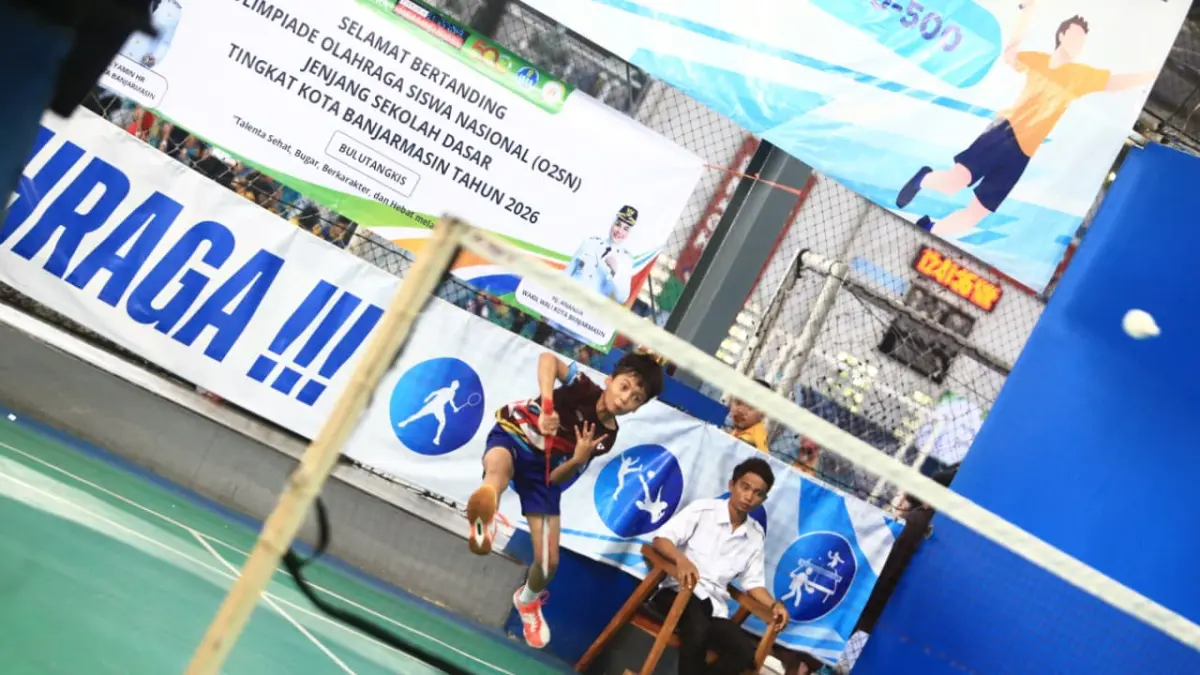 Atlet pelajar Kecamatan Banjarmasin Timur mengikuti latihan terakhir jelang pelaksanaan O2SN Tingkat Kota Banjarmasin 2026 yang berlangsung pada 2-3 Juni dengan mempertandingkan lima cabang olahraga. (Idris Jian Sidik/Radar Banjarmasin