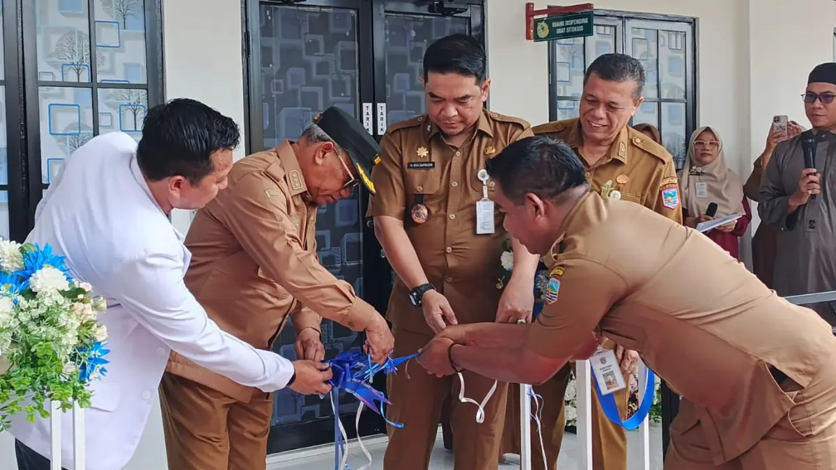 POTONG PITA: Bupati Kotabaru H Muhammad Rusli meresmikan Ruang Kemoterapi Khusus di RSUD Pangeran Jaya Sumitra.