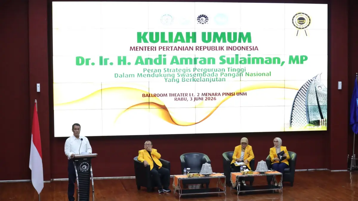 AKADEMIS: Mentan Andi Amran Sulaiman memberikan kuliah umum di Universitas Negeri Makassar, Rabu (3/6/2026).(Foto: Kementan)