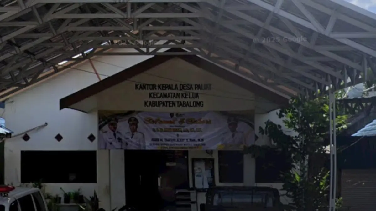 KANTOR DESA: Bangunan kantor Desa Paliat di Kecamatan Kelua, Kabupaten Tabalong. (Foto: Ibnu Dwi Wahyudi/Radar Banjarmasin)