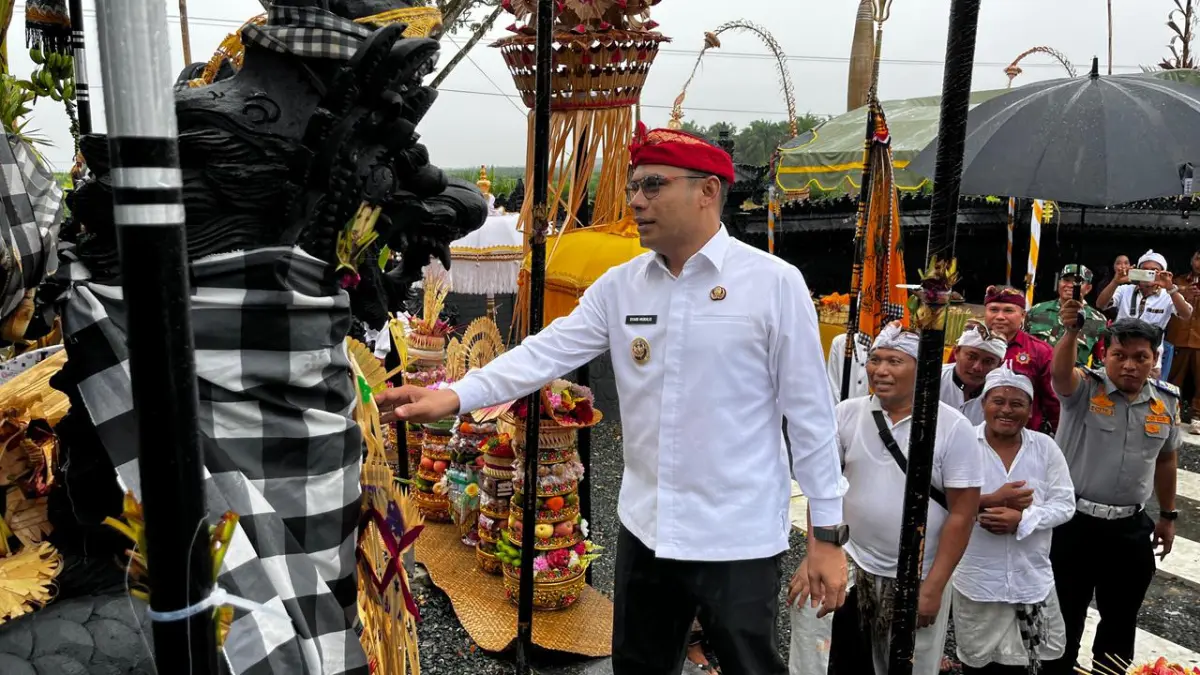 Pura Prajapati di Kotabaru diresmikan Bupati Kotabaru, Syairi Mukhlis, Rabu (2/6) (Prokopim Setda Kotabaru)&nbsp;