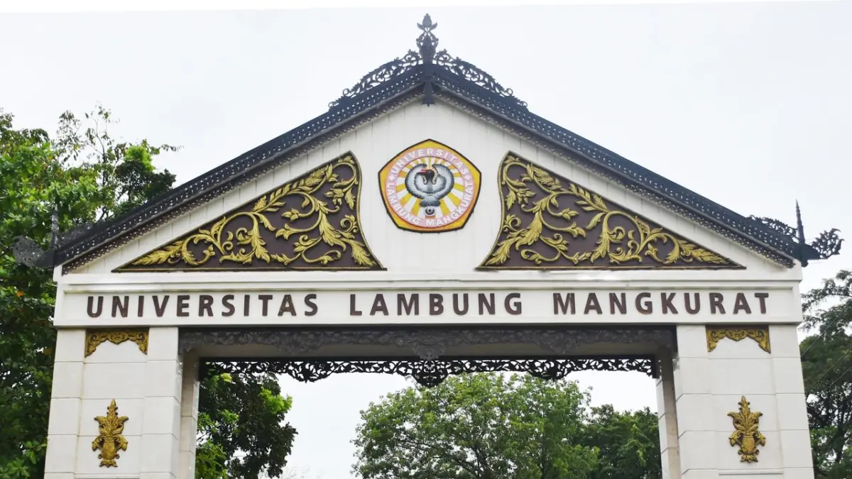 PENDAFTARAN: Suasana gerbang utama Universitas Lambung Mangkurat (ULM) di Banjarmasin. Panitia Pemilihan Rektor ULM memperpanjang masa pendaftaran bakal calon rektor periode 2026–2030 hingga 7 Juni 2026 karena jumlah pendaftar belum memenuhi syarat minimal.