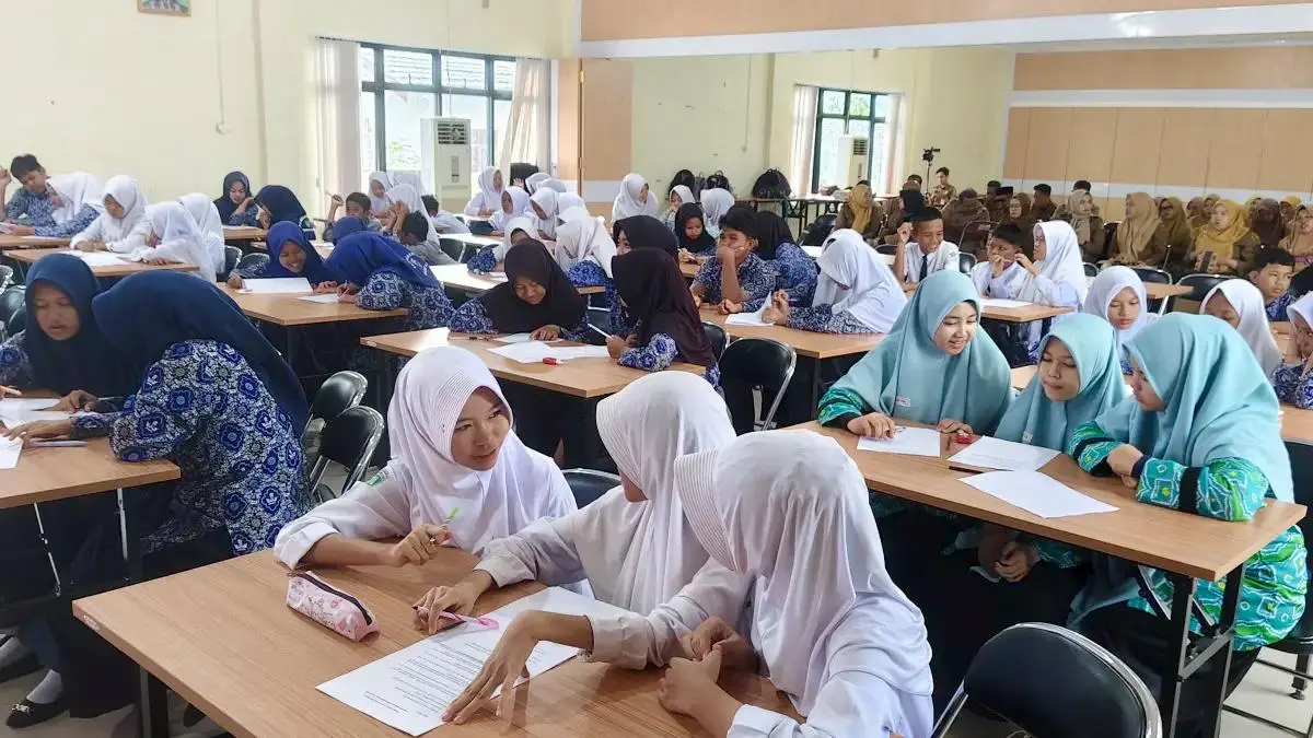 Kepala Dinas Pendidikan Banjarmasin Ryan Utama menegaskan kegiatan perpisahan sekolah boleh dilaksanakan, namun tidak boleh disertai pungutan wajib yang membebani orang tua siswa.(Foto: Dok Radar Banjarmasin)
