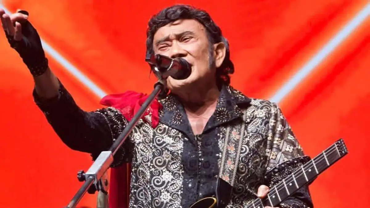 RAJA DANGDUT: Penampilan Rhoma Irama saat konser yang di posting di akun Instagramnya.(Foto:@rhoma_official).