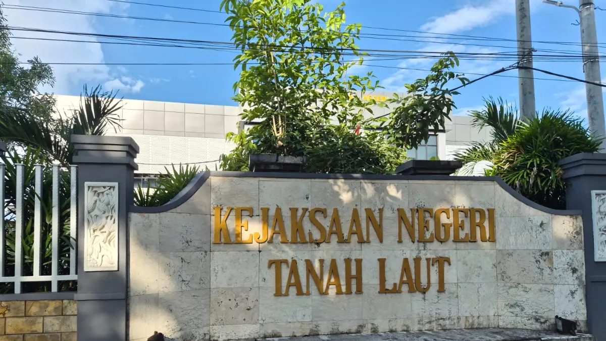 SELESAI : Kantor Kejari Tala di Jalan Datu Insyad Pelaihari. (Foto : Norsalim Yahya/Radar Banjarmasin)