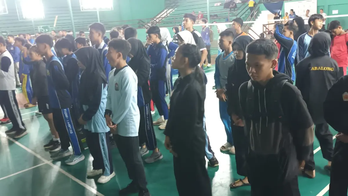 SIAP BERTANDING : Para atlet O2SN SMP Tabalong saat akan bertanding. (Foto : Ibnu Dwi Wahyudi/ Radar Banjarmasin)