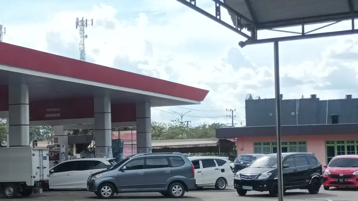 SPBU MABUUN : Salah satu spbu di Tabalong yang berada di kawasan perkotaan.

(Foto &nbsp;: Ibnu Dwi Wahyudi/ Radar Banjarmasin)