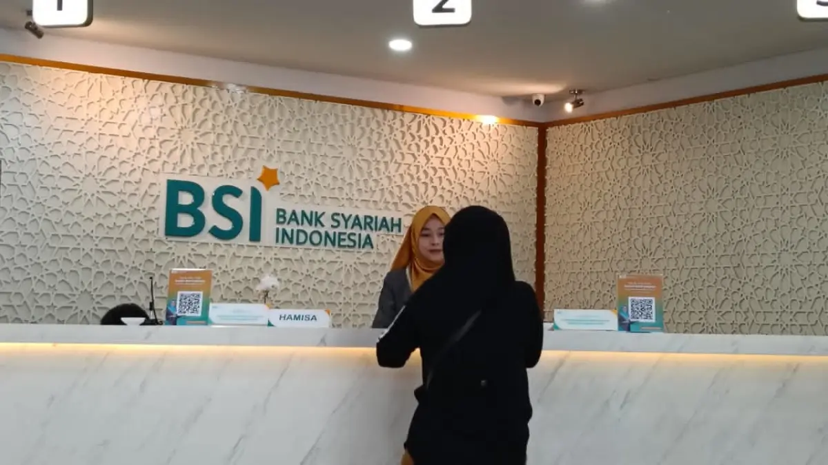 LAYANI NASABAH: OJK Kalsel menilai kinerja perbankan di Kalsel masih positif.(Foto : BSI)