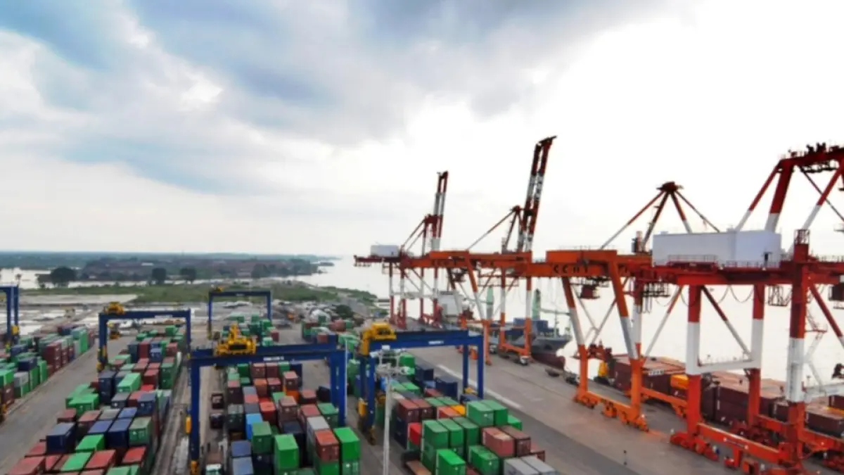 PETI KEMAS: Suasana di kawasan Pelabuhan Trisakti Banjarmasin.(istimewa)