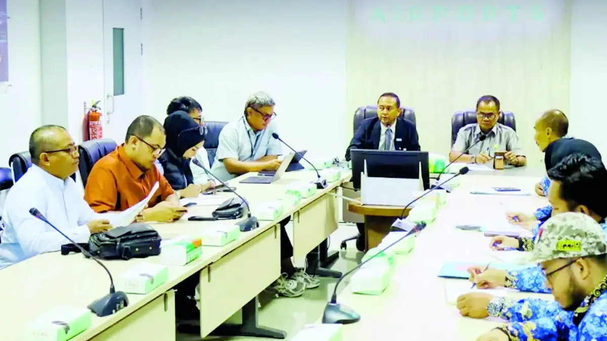 DISKUSI: Komisi II DPRD Banjarbaru saat berdiskusi bersama pihak bandara Syamsuddin Noor (DPRD Banjarbaru)