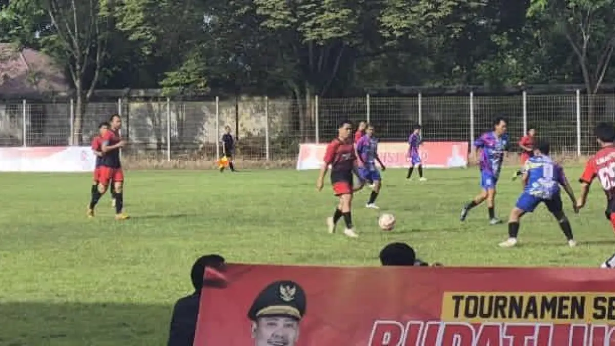 MENANG: Tim Kanada FC tampil perkasa di ajang Bupati HST Cup 2026 dengan menggilas Street FC dengan skor telak 6-0 di Stadion Murakata, Jumat (12/6/2026).(Foto: Jamaluddin/Radar Banjarmasin)