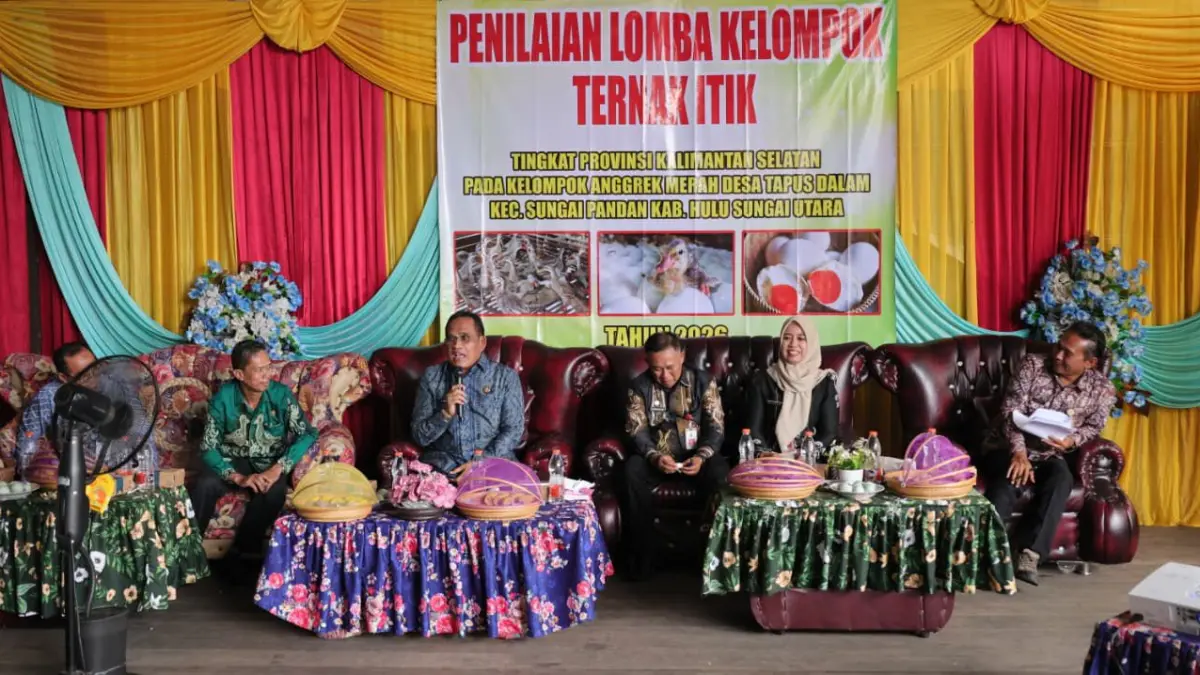 MOMEN: Bupati HSU, H Sahrujani menghadiri penilaian Kelompok Ternak Itik Anggrek Merah Desa Tapus Dalam oleh tim penilai Provinsi Kalimantan Selatan, Kamis (11/6/2026). (Foto: Pemkab HSU)