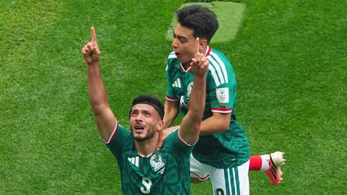 CEDERA KEPALA: Penyerang Timnas Meksiko, Raúl Jiménez merayakan gol yang dicetak melalui sundulan kepalanya pada laga pembuka Piala Dunia 2026 melawan Afrika Selatan, Jumat (12/6/2026) waktu setempat.(Foto:FIFA World Cup)