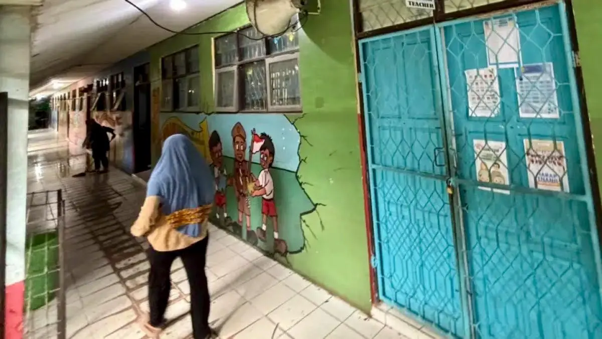 MEMINTA: Wali Kota Banjarmasin, Muhammad Yamin meminta pengamanan sekolah diperketat menyusul kasus pencurian di SDN Teluk Tiram 1. (Foto: Dok Radar Banjarmasin)