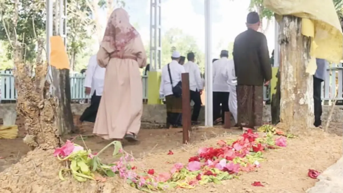 Kompleks Makam Keluarga Kerajaan Cantung (Kubur Besar), terletak di Desa Banua Lawas Kecamatan Kelumpang Hulu. (Dokumen Radar Banjarmasin)