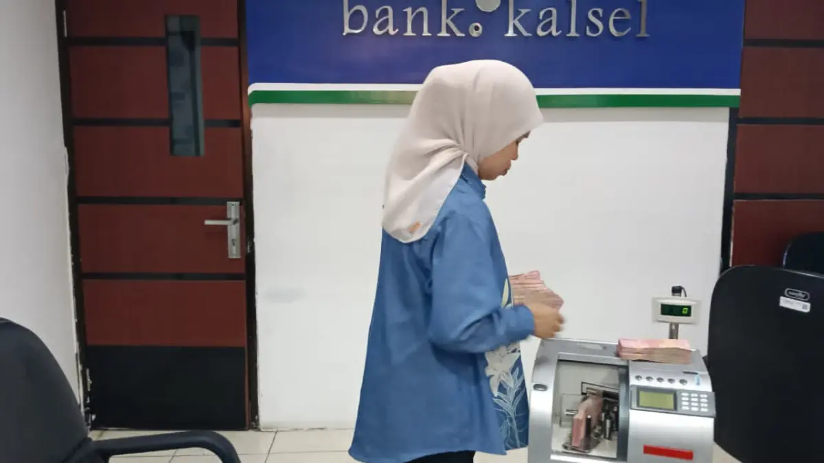 DIUNDUR: Bank Kalsel segera Resmi Jadi Bank Devisa, operasional yang tadinya dijadwalkan mulai 17 Juni 2026, kini ditargetkan mulai 22 Juni 2026.(Foto: Raudah Anisya/Radar Banjarmasin)&nbsp;