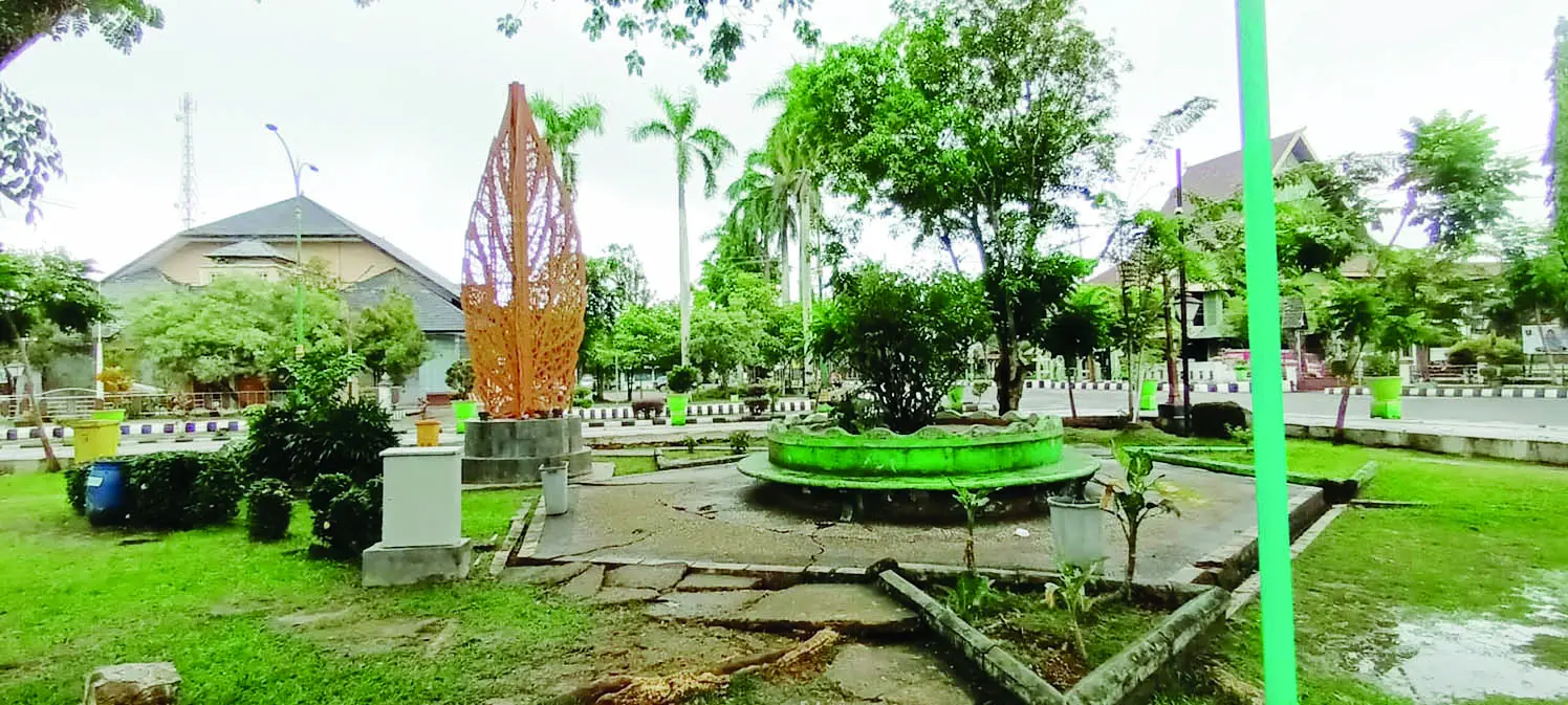 ASRI: Sejumlah pepohonan menghiasi semua sudut Taman Giat Tabalong.