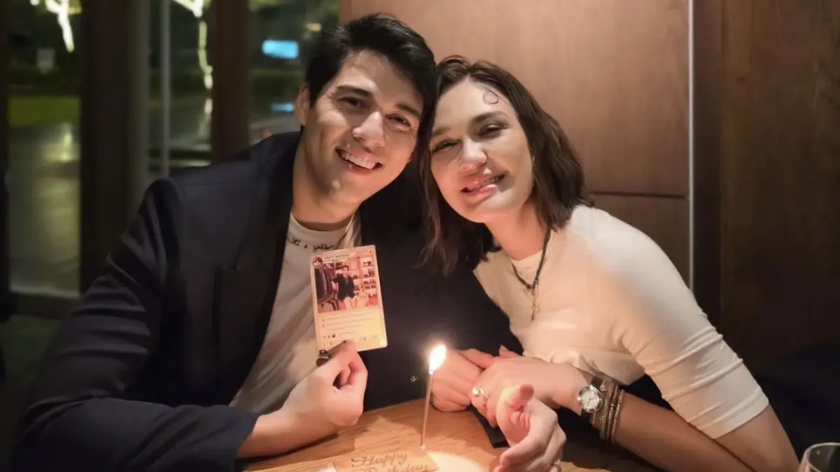 CINCIN: Maxime Bouttier memberi klarifikasi usai netizen ribut mempertanyakan cincin kawinnya. (Foto: Instagram)