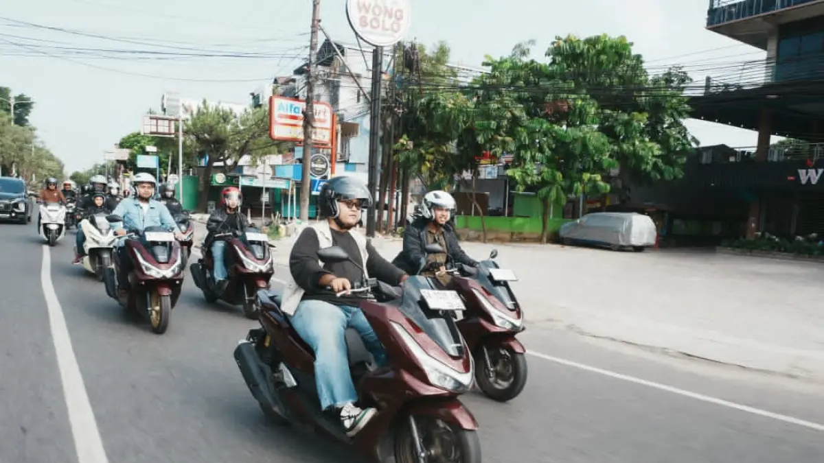 AMAN: PT Trio Motor berikan tips aman berkendara pada jam sibuk. &nbsp;