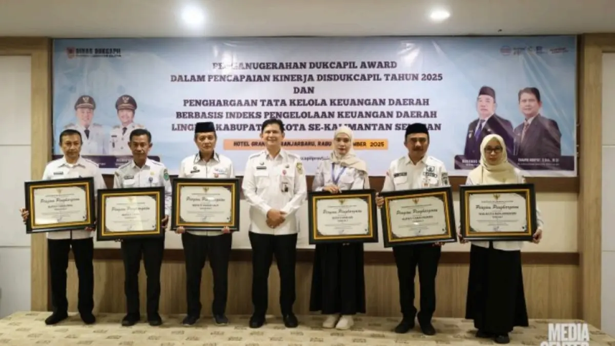 KETERBUKAAN ANGGARAN: Pemkab Balangan terus mengoptimalkan layanan digital seperti LPSE dan PPID guna memastikan pengelolaan anggaran daerah berjalan transparan dan bisa diawasi langsung oleh masyarakat. Komitmen ini membawa Balangan meraih predikat Terbaik 1 IPKD Kalsel.