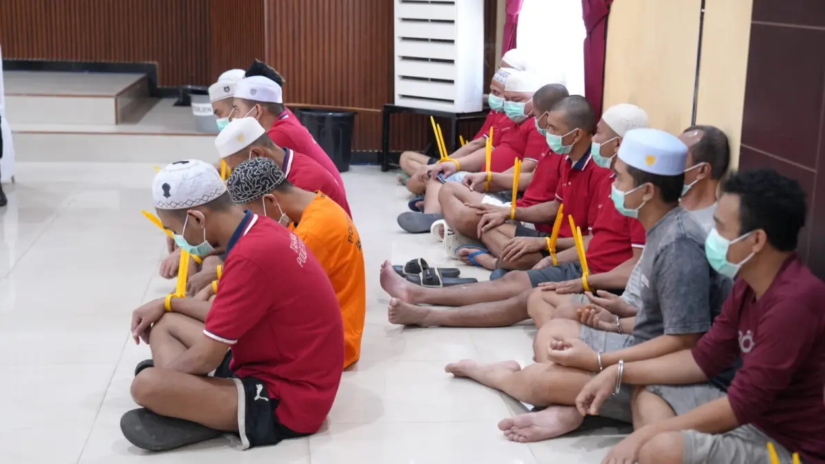 Para tersangka kasus narkotika jenis sabu dihadirkan dalam press release yang digelar Polres Tapin. (Rasidi Fadli/Radar Banjarmasin)&nbsp;
