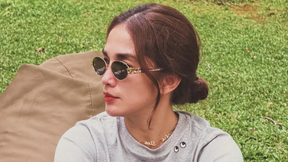 SELEKTIF: Tak lagi konsumtif, Ussy Sulistiawaty kini menjadi selektif dalam memilih barang. (Foto: Instagram)
