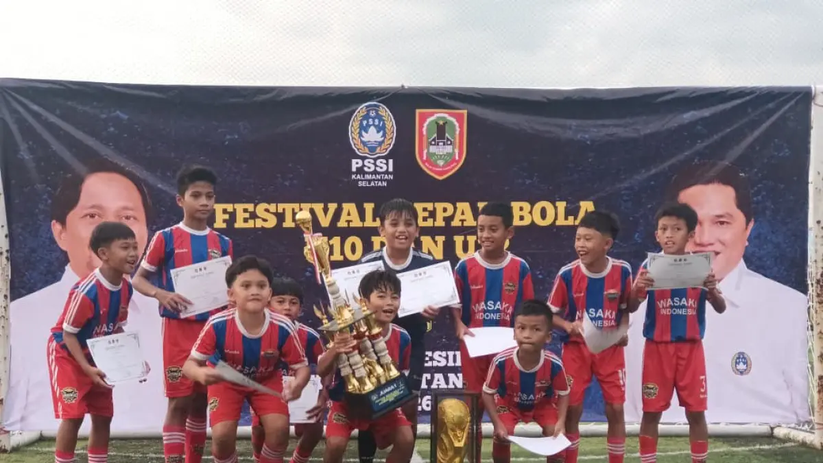 Pemenang Festival Sepak Bola Piala Presiden 2026 Kalsel, di Lapangan SKB Mulawarman, Banjarmasin, Rabu (24/6/2026).
