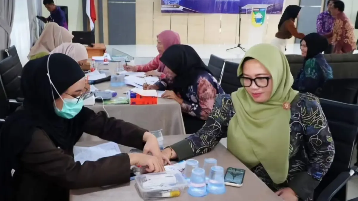 CEGAH: Kegiatan vaksinasi Human Papillomavirus (HPV) di Tanah Laut. (Foto : Diskominfostasan untuk Radar Banjarmasin).