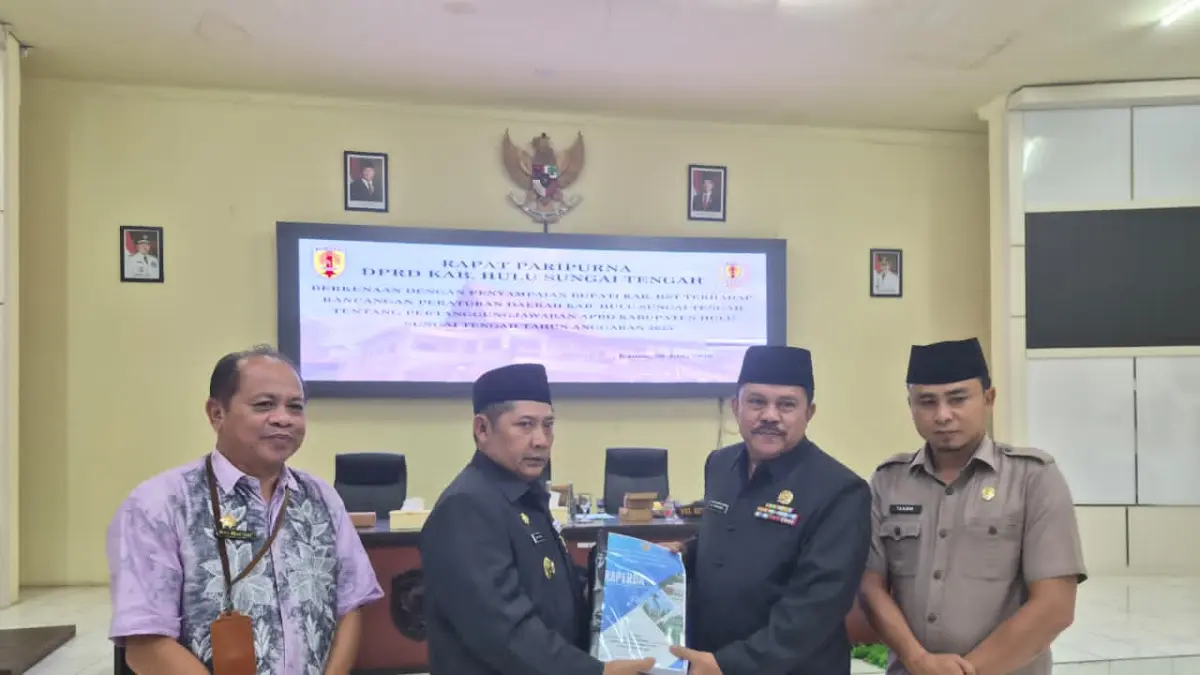 LKPJ: Bupati Kabupaten HST, Samsul Rizal sampaikan LKPJ APBD 2025. (Foto: Jamaluddin/Radar Banjarmasin)