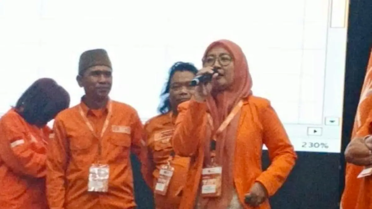 VOKAL: Ketua Exco Partai Buruh Kalsel, Sudarsih dalam sebuah agenda&nbsp; Partai Buruh di Kalsel.(Foto: Endang Syarifuddin/Radar Banjarmasin)