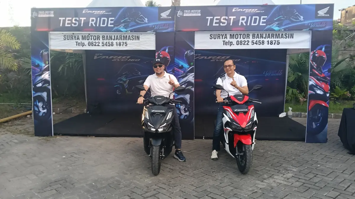 REGIONAL LAUNCHING: Diluncurkan di Warung Wakaka Banjarmasin, Kamis (2/7), New Honda Vario Evo 160 siap mengaspal dengan harga mulai Rp29 jutaan.&nbsp;&nbsp;