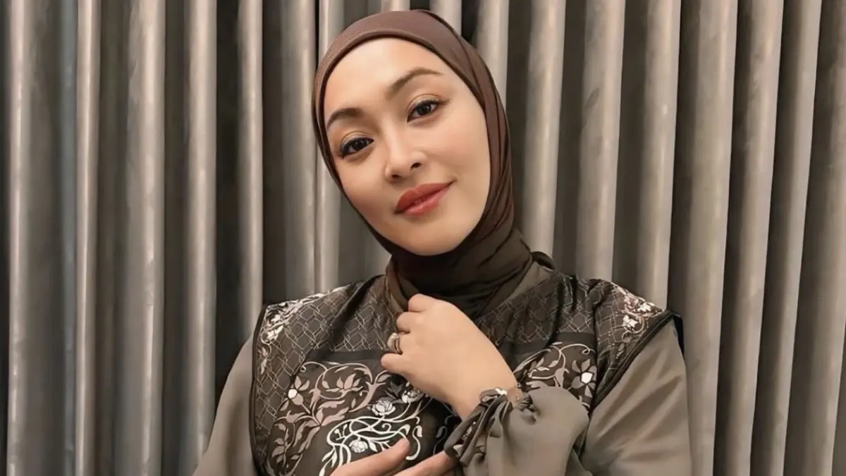 BICARA: Angelina Sondakh angkat bicara terkait isu kerenggangan hubungannya dengan Aaliyah Massaid. (Foto: Instagram)