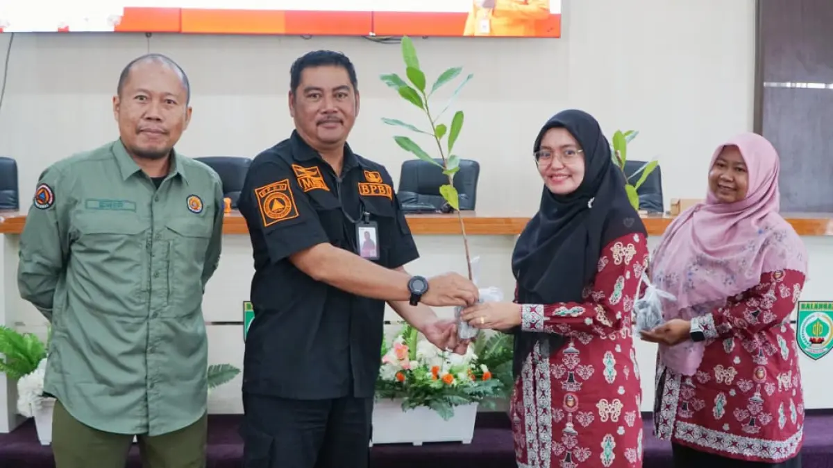 EDUKASI KEBENCANAAN: Sosialisasi Keluarga Tangguh Bencana (KATANA) bagi para bidan yang digelar oleh BPBD Balangan bersinergi dengan Forum PRB di Aula Dinas Kesehatan Kabupaten Balangan, Kamis (11/6).